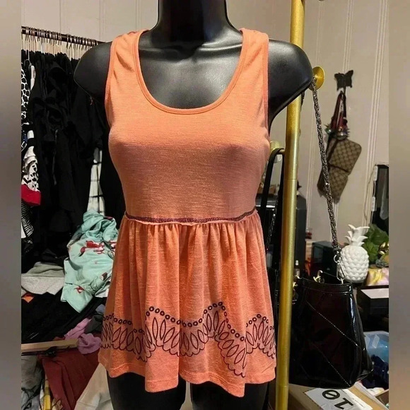 Blue Embroidered Orange Altar’d State Sleeveless Peplum Top - Picture 1 of 11
